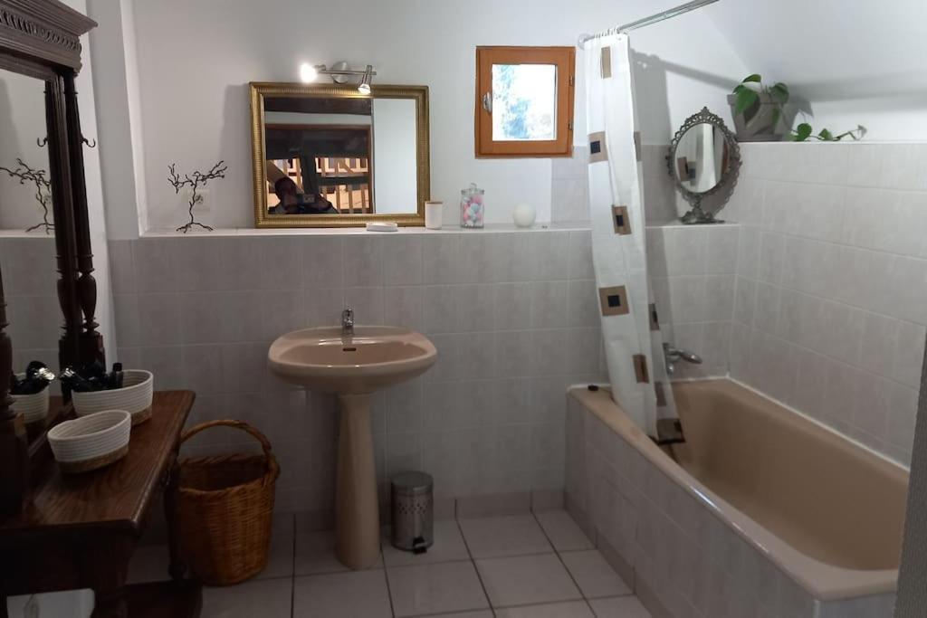 Le Havre De Paix Villa Devay Exteriör bild